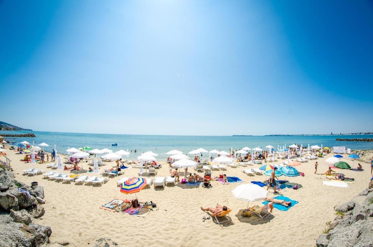 Prestige Fort Beach - Premium Apartments Sveti Vlas Esterno foto