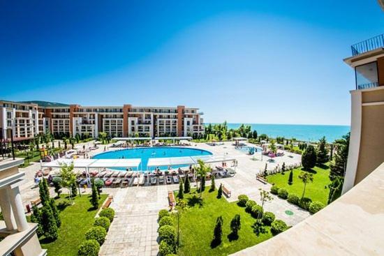 Prestige Fort Beach - Premium Apartments Sveti Vlas Esterno foto