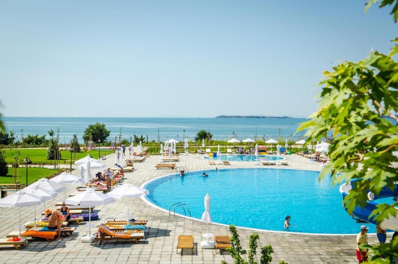 Prestige Fort Beach - Premium Apartments Sveti Vlas Esterno foto